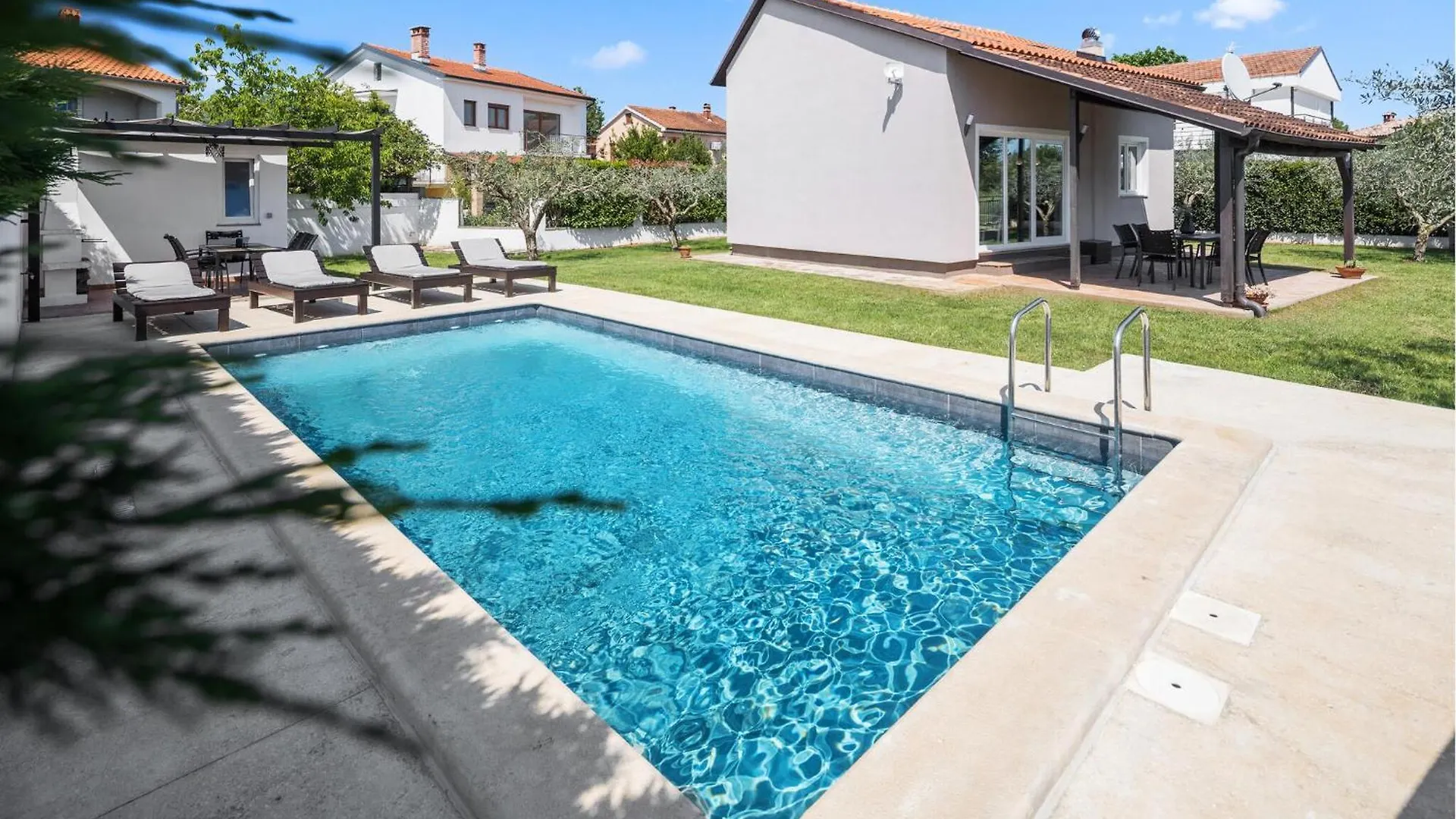 2 Bedroom Awesome Home In Valbandon Štinjan