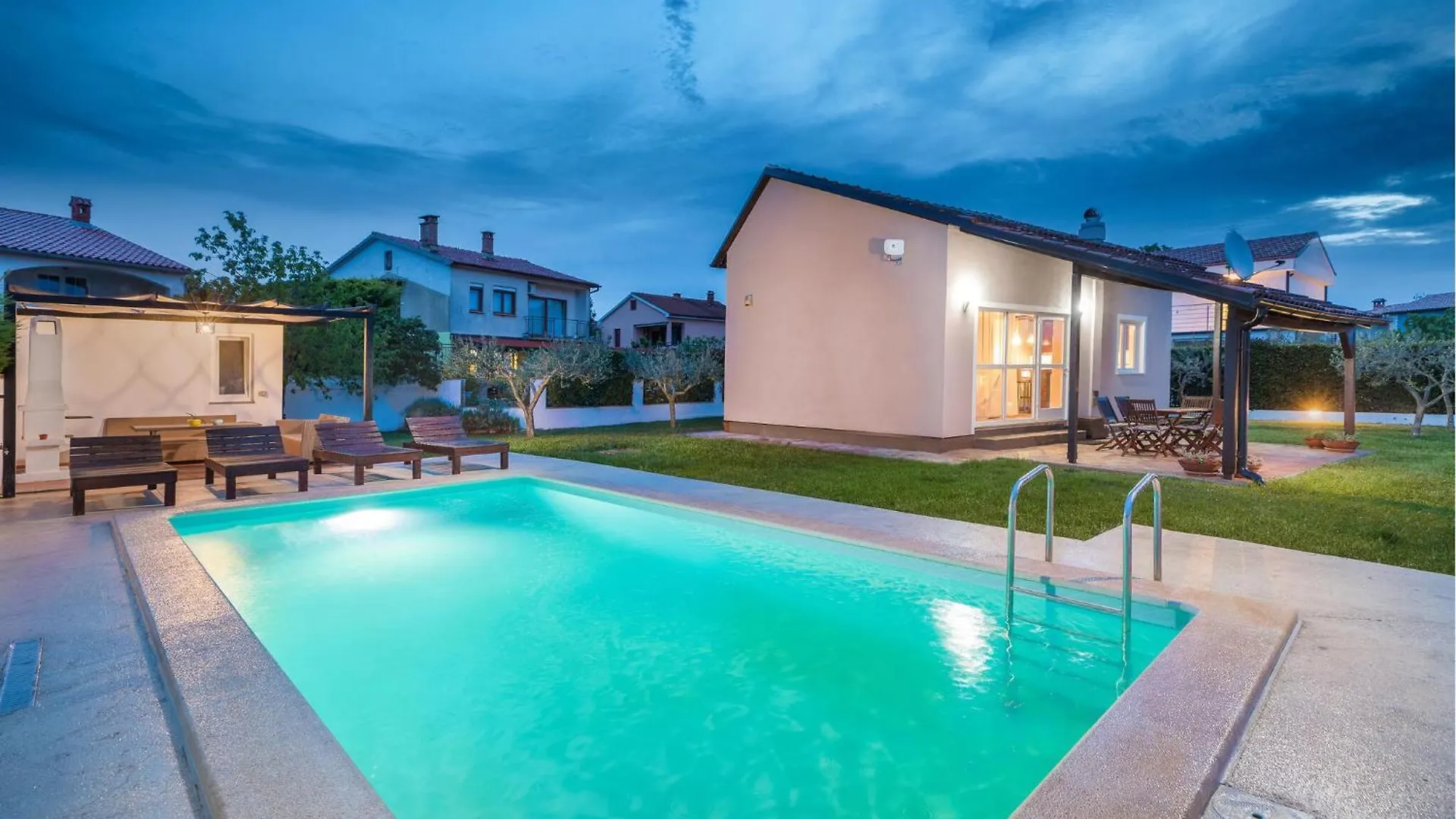 2 Bedroom Awesome Home In Valbandon Štinjan