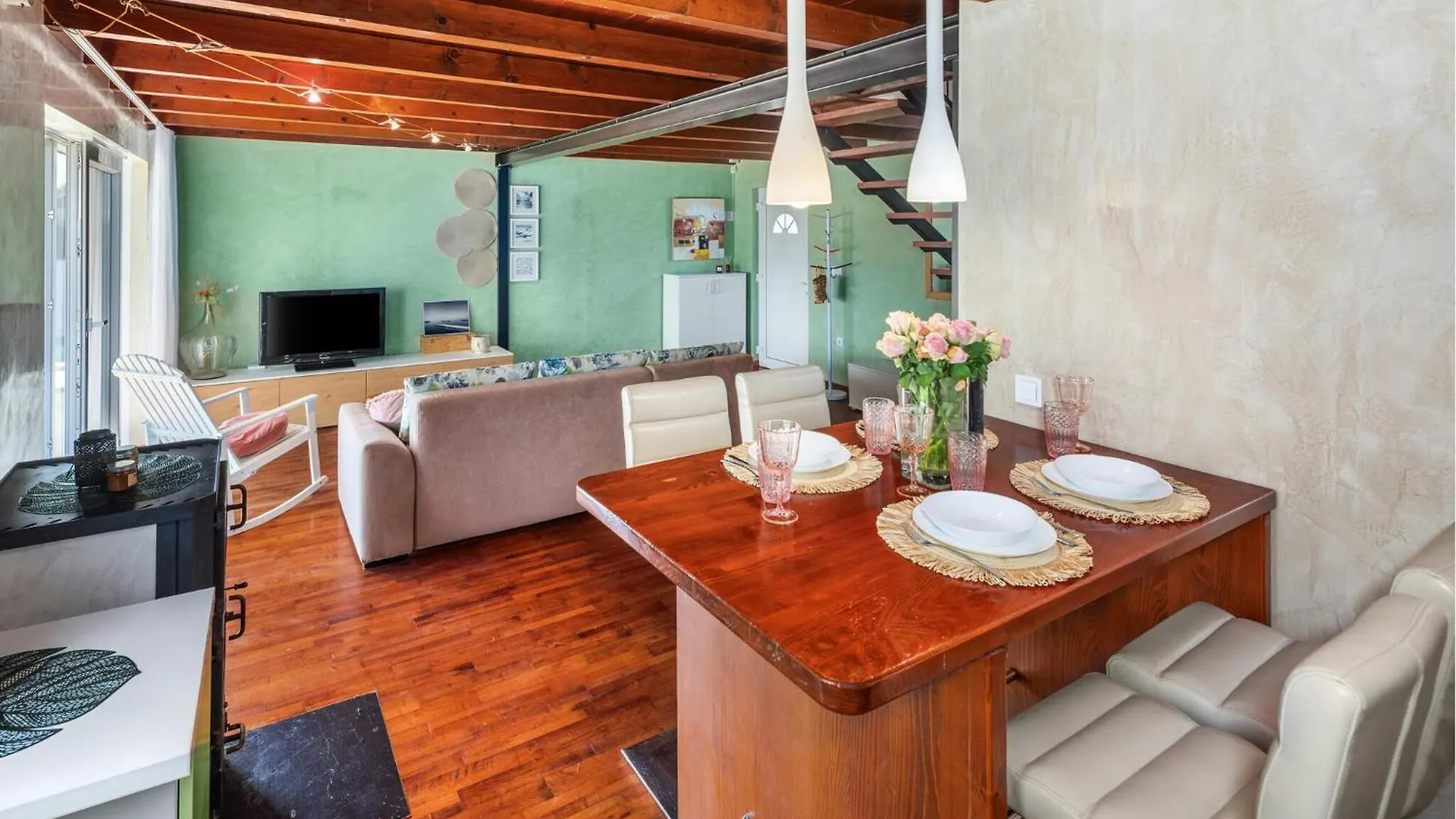 2 Bedroom Awesome Home In Valbandon Štinjan Hébergement de vacances