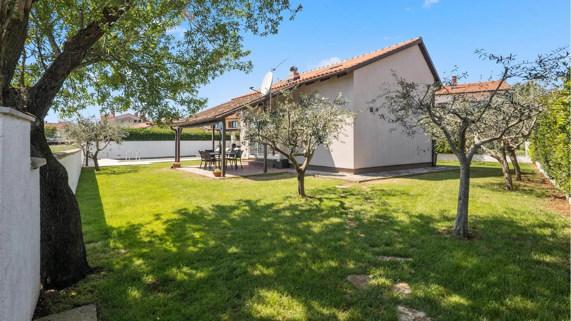 2 Bedroom Awesome Home In Valbandon Štinjan